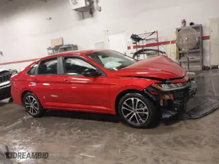 2025 Volkswagen Jetta Sport with VIN 3VWBX7BU2SM011768, listed as a IAAI auction lot 40951748 with 869 mi miles. Bid and sale history available at carsss.com. Image 13.