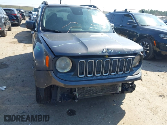 2018 Jeep Renegade Latitude with VIN ZACCJABB3JPH06633, listed as a IAAI auction lot 41590563 with 224,654 mi miles. Bid and sale history available at carsss.com. Image 6.