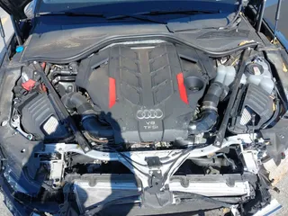 2022 Audi S8 with VIN WAULSAF83NN001905, listed as a IAAI auction lot 41813861 with 18,461 mi miles and . Bid and sale history available at DreamBid. Image 10.