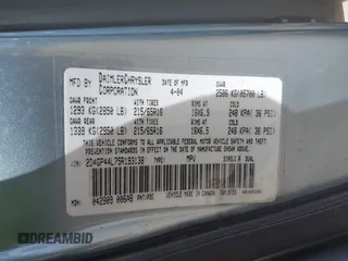 2005 Dodge Caravan SXT with VIN 2D4GP44L75R193138, listed as a IAAI auction lot 42073429 with 206,915 mi miles and . Bid and sale history available at DreamBid. Image 9.