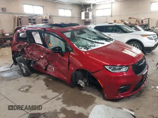 2025 Chrysler Pacifica Limited with VIN 2C4RC3GG6SR519792, listed as a IAAI auction lot 41498523 with Not provided miles and . Bid and sale history available at DreamBid. Image 1.
