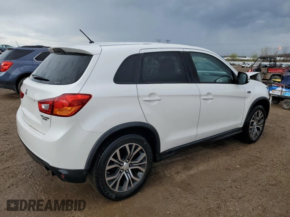 2016 Mitsubishi Outlander ES z VIN JA4AR3AU2GZ030579, wystawiony jako Copart lot #54063375 z przebiegiem 114 071 mil mil oraz Szkoda całkowita • Salvage title. Historia ofert i sprzedaży dostępna na DreamBid. Obrazek 3.