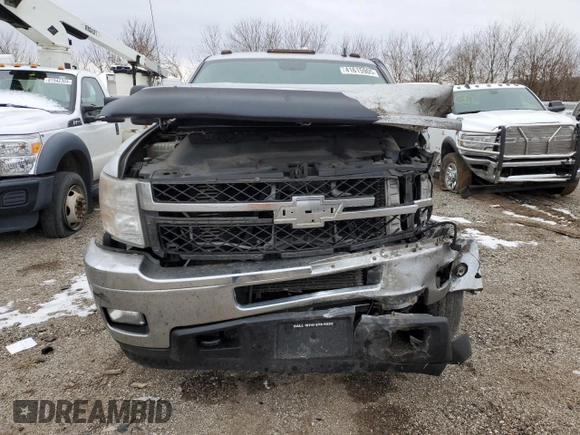 2013 Chevrolet Silverado 3500HD LTZ with VIN 1GC4K1C8XDF163440, listed as a Copart auction lot 41615905 with 85,968 mi miles and Salvage Title. Bid and sale history available at carsss.com. Image 5.