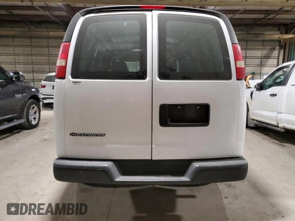 2008 Chevrolet Express Cargo Van with VIN 1GCGG25C781187641, listed as a Copart auction lot 84939854 with 171,478 mi miles and Clean Title. Bid and sale history available at carsss.com. Image 6.