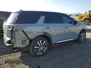 2022 Nissan Pathfinder Platinum z VIN 5N1DR3DH7NC202215, wystawiony jako Copart lot #86313314 z przebiegiem 76 646 mil mil oraz Szkoda całkowita • Salvage title. Historia ofert i sprzedaży dostępna na DreamBid. Obrazek 3.
