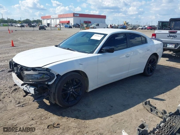 2018 Dodge Charger SXT with VIN 2C3CDXBG3JH284469, listed as a IAAI auction lot 40438653 with 94,215 mi miles. Bid and sale history available at carsss.com. Image 2.