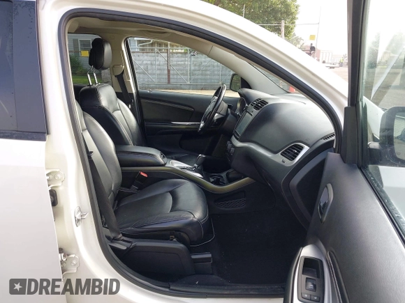 2013 Dodge Journey Crew with VIN 3C4PDCDG0DT591533, listed as a IAAI auction lot 42630548 with 164,961 mi miles and . Bid and sale history available at DreamBid. Image 5.