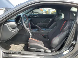 2024 Subaru BRZ Limited с VIN JF1ZDBE16R9702248, выставлен на аукционе Copart как лот 56258725 с пробегом 1 158 миль миль и Списание • Salvage title. История ставок и продаж доступна на DreamBid. Изображение 7.