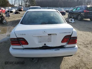 1998 Mercedes-Benz E 320 with VIN WDBJF25F9WA533140, listed as a Copart auction lot 43757445 with Not Provided miles and Salvage Title. Bid and sale history available at DreamBid. Image 6.