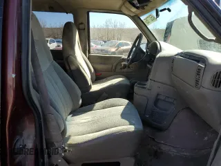 1999 GMC Safari with VIN 1GKEL19W2XB506085, listed as a Copart auction lot 45527785 with 213,594 mi miles and Salvage Title. Bid and sale history available at carsss.com. Image 7.