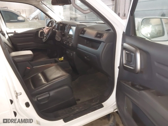 2014 Honda Ridgeline SE with VIN 5FPYK1F6XEB010582, listed as a IAAI auction lot 41641803 with 69,923 mi miles. Bid and sale history available at carsss.com. Image 5.