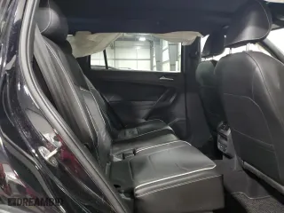 2022 Volkswagen Tiguan SEL R-Line with VIN 3VV4B7AX9NM141266, listed as a Copart auction lot 85086634 with 20,465 mi miles and Salvage Title. Bid and sale history available at carsss.com. Image 12.