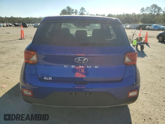 2024 Hyundai Venue SE with VIN KMHRB8A33RU332539, listed as a Copart auction lot 87899845 with 7,517 mi miles and Salvage Title. Bid and sale history available at DreamBid. Image 6.