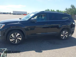 2025 Volkswagen Atlas SE with VIN 1V2HR2CA3SC507564, listed as a IAAI auction lot 42720794 with 13,257 mi miles and . Bid and sale history available at DreamBid. Image 14.