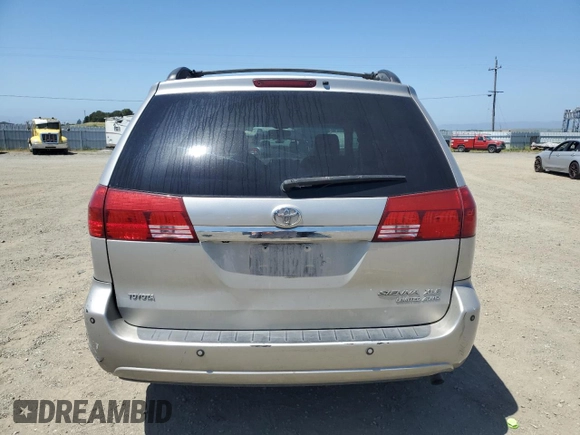 2004 Toyota Sienna XLE with VIN 5TDBA22C34S016138, listed as a Copart auction lot 55822625 with 204,018 mi miles and Clean Title. Bid and sale history available at DreamBid. Image 6.