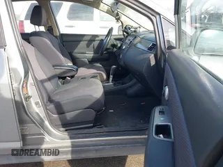 2007 Nissan Versa SL z VIN 3N1BC13E47L381218, wystawiony jako IAAI lot #41454515 z przebiegiem 137 264 mil mil oraz . Historia ofert i sprzedaży dostępna na DreamBid. Obrazek 5.