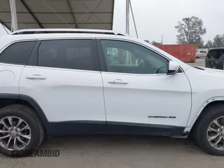 2020 Jeep Cherokee Latitude Plus with VIN 1C4PJLLB8LD601289, listed as a IAAI auction lot 42725984 with 121,533 mi miles and . Bid and sale history available at DreamBid. Image 14.
