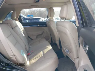 2011 Kia Sorento EX with VIN 5XYKUDA25BG043458, listed as a IAAI auction lot 41363660 with 197,151 mi miles. Bid and sale history available at carsss.com. Image 8.