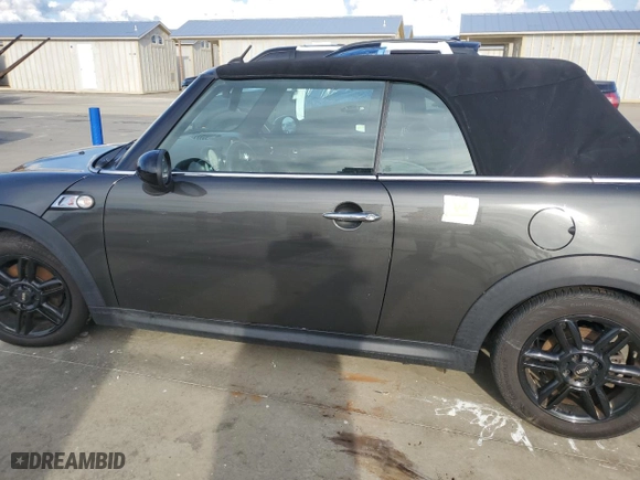 2014 MINI Cooper Convertible S with VIN WMWZP3C51ET706750, listed as a Copart auction lot 73871294 with 0 mi miles and Non Repairable. Bid and sale history available at carsss.com. Image 12.