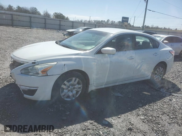 2015 Nissan Altima 2.5 S with VIN 1N4AL3AP0FN395372, listed as a Copart auction lot 48301755 with 186,538 mi miles and Salvage Title. Bid and sale history available at carsss.com. Image 1.