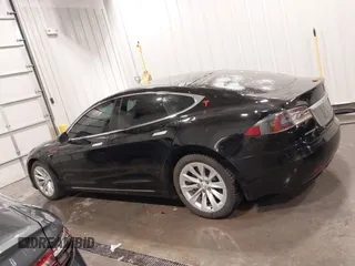 2018 Tesla Model S 75D with VIN 5YJSA1E2XJF248751, listed as a IAAI auction lot 42079081 with 75,904 mi miles and . Bid and sale history available at DreamBid. Image 14.