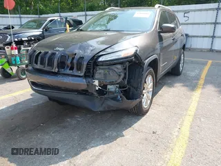 2014 Jeep Cherokee Limited z VIN 1C4PJMDS0EW193320, wystawiony jako IAAI lot #42460895 z przebiegiem 173 263 mil mil oraz . Historia ofert i sprzedaży dostępna na DreamBid. Obrazek 6.
