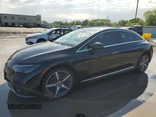 2024 Mercedes-Benz EQE 350+ z VIN W1KEG2BB8RF043240, wystawiony jako Copart lot #53334445 z przebiegiem 26 499 mil mil oraz Szkody całkowita. Historia ofert i sprzedaży dostępna na DreamBid. Obrazek 1.