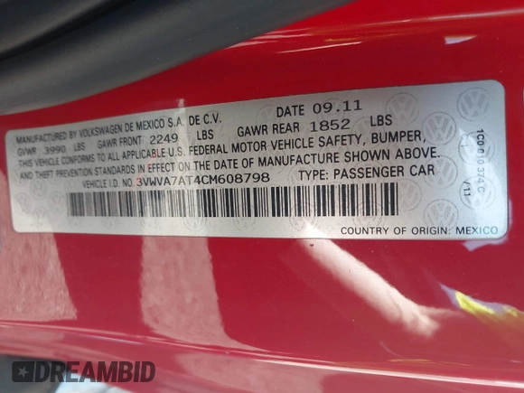 2012 Volkswagen Beetle 2.0T Turbo w/Sun/Snd/Nav PZEV with VIN 3VWVA7AT4CM608798, listed as a IAAI auction lot 42130353 with 152,052 mi miles. Bid and sale history available at carsss.com. Image 9.