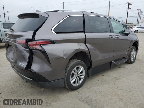 2021 Toyota Sienna Limited with VIN 5TDZRKEC6MS063280, listed as a Copart auction lot 50927845 with 41,573 mi miles and Salvage Title. Bid and sale history available at carsss.com. Image 3.