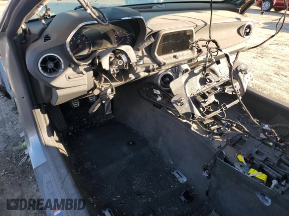 2023 Chevrolet Camaro ZL1 z VIN 1G1FJ1R60P0152092, wystawiony jako Copart lot #87179614 z przebiegiem Nie podano mil oraz Szkody całkowita. Historia ofert i sprzedaży dostępna na DreamBid. Obrazek 8.