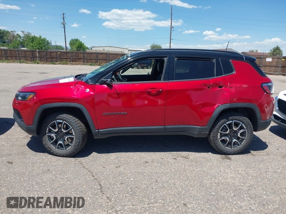 2025 Jeep Compass Trailhawk with VIN 3C4NJDDN7ST550950, listed as a IAAI auction lot 42540153 with 8,546 mi miles and . Bid and sale history available at DreamBid. Image 14.