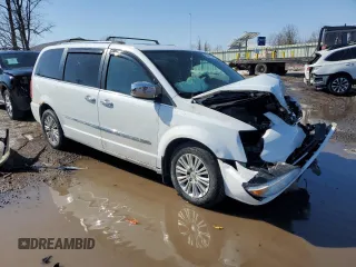 2015 Chrysler Town & Country Limited Platinum with VIN 2C4RC1GG1FR553701, listed as a Copart auction lot 48305755 with 0 mi miles and Salvage Title. Bid and sale history available at carsss.com. Image 4.