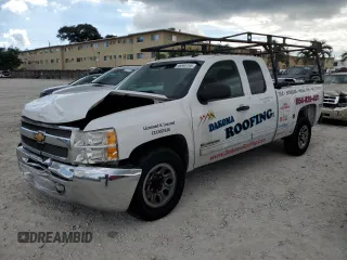 2013 Chevrolet Silverado 1500 LT with VIN 1GCRCSEA0DZ235270, listed as a Copart auction lot 46988155 with 262,509 mi miles and Salvage Title. Bid and sale history available at DreamBid. Image 1.