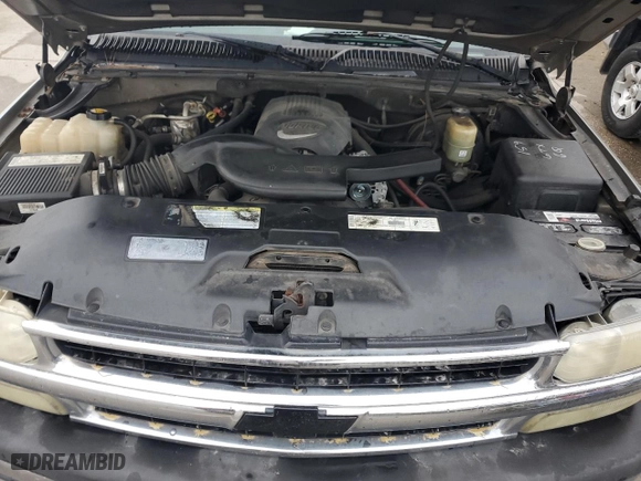 2001 Chevrolet Tahoe LT with VIN 1GNEC13T21R156926, listed as a Copart auction lot 43191715 with 284,182 mi miles and Salvage Title. Bid and sale history available at carsss.com. Image 12.