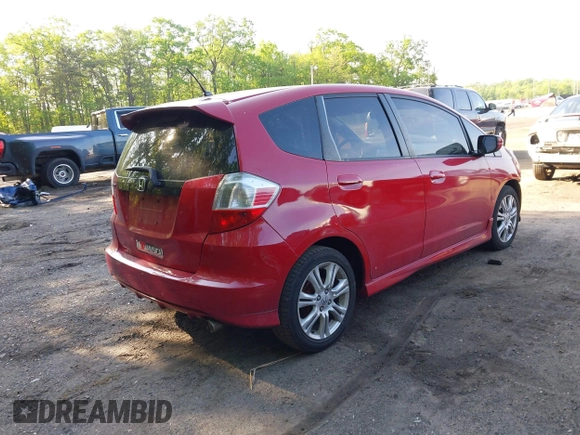 2011 Honda Fit Sport with VIN JHMGE8H55BS006252, listed as a IAAI auction lot 42132958 with 147,734 mi miles and . Bid and sale history available at DreamBid. Image 4.