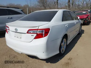 2013 Toyota Camry L with VIN 4T1BF1FK4DU274253, listed as a IAAI auction lot 41801084 with 159,913 mi miles. Bid and sale history available at carsss.com. Image 4.