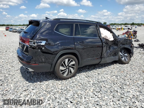 2025 Volkswagen Atlas SE with VIN 1V2WR2CA7SC500575, listed as a Copart auction lot 56872915 with 10,739 mi miles and Salvage title. Bid and sale history available at DreamBid. Image 3.