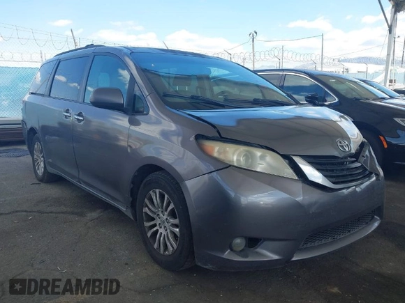 2011 Toyota Sienna XLE AAS with VIN 5TDYK3DC5BS146848, listed as a IAAI auction lot 41914140 with 259,862 mi miles. Bid and sale history available at carsss.com. Image 1.