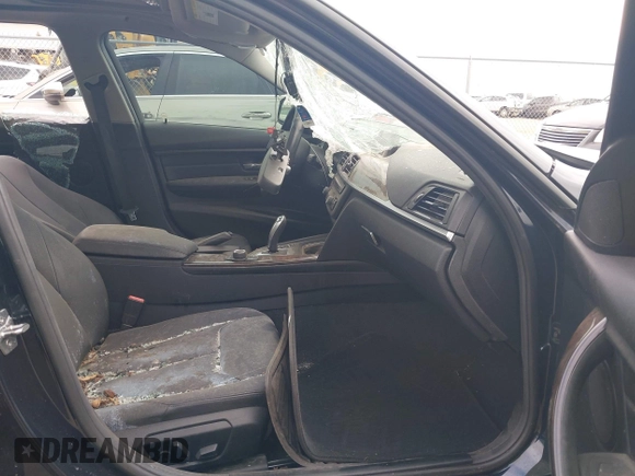 2015 BMW 3 Series 328i xDrive with VIN WBA3B3C54FF547033, listed as a IAAI auction lot 41184204 with 87,664 mi miles and . Bid and sale history available at DreamBid. Image 5.