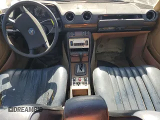 1984 Mercedes-Benz 300 D с VIN WDBAB33A9EA147115, выставлен на аукционе Copart как лот 61462545 с пробегом 285 650 миль миль и Чистый • Clean title. История ставок и продаж доступна на DreamBid. Изображение 8.