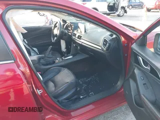 2015 Mazda 3 S Grand Touring z VIN JM1BM1W36F1244730, wystawiony jako IAAI lot #41722861 z przebiegiem 123 731 mil mil oraz . Historia ofert i sprzedaży dostępna na DreamBid. Obrazek 5.