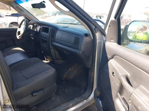 2005 Dodge Ram 1500 SLT with VIN 1D7HA18D35J584835, listed as a IAAI auction lot 41779738 with 1 mi miles. Bid and sale history available at carsss.com. Image 5.