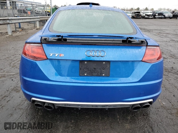 2017 Audi TTS z VIN TRUC1AFV6H1016086, wystawiony jako Copart lot #50649944 z przebiegiem 35 209 mil mil oraz . Historia ofert i sprzedaży dostępna na DreamBid. Obrazek 6.
