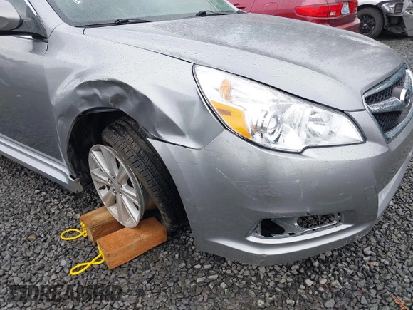 2010 Subaru Legacy Premium All-Weather Anniversary with VIN 4S3BMBH64A3212269, listed as a IAAI auction lot 41932480 with 97,261 mi miles and . Bid and sale history available at DreamBid. Image 6.