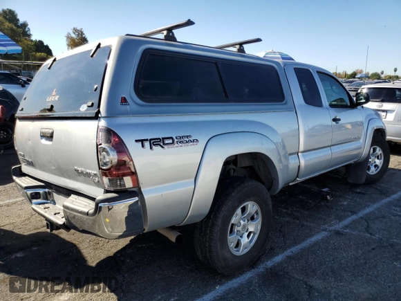 2013 Toyota Tacoma PreRunner with VIN 5TFTU4GN7DX050157, listed as a Copart auction lot 78933684 with 186,118 mi miles and Salvage Title. Bid and sale history available at carsss.com. Image 3.