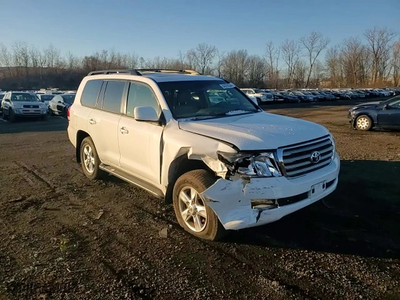 2011 Toyota Land Cruiser with VIN JTMHY7AJ9B4008475, listed as a Copart auction lot 84820024 with 101,903 mi miles and Salvage Title. Bid and sale history available at carsss.com. Image 12.