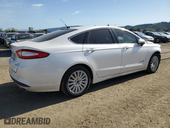 2015 Ford Fusion SE Hybrid с VIN 3FA6P0LU0FR151391, выставлен на аукционе Copart как лот 51330575 с пробегом 126 417 миль миль и Списание • Salvage title. История ставок и продаж доступна на DreamBid. Изображение 3.