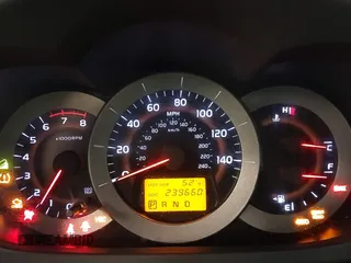 2007 Toyota RAV4 Sport with VIN JTMBK32V276014731, listed as a IAAI auction lot 42018864 with 239,660 mi miles. Bid and sale history available at carsss.com. Image 7.