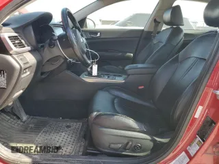 2017 Kia Optima EX z VIN KNAGU4LE8H5011678, wystawiony jako Copart lot #45403015 z przebiegiem 147 829 mil mil oraz Czysty tytuł • Clean title. Historia ofert i sprzedaży dostępna na DreamBid. Obrazek 7.