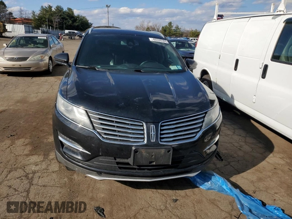 2016 Lincoln MKC Select with VIN 5LMCJ2D90GUJ08208, listed as a Copart auction lot 49328305 with Not provided miles and Salvage title. Bid and sale history available at DreamBid. Image 5.